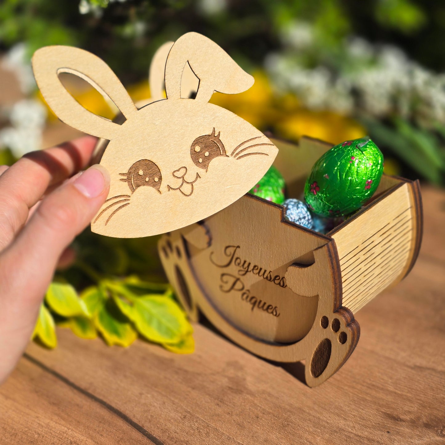 Boîte Lapin de Pâques - gravée "Joyeuses Pâques"