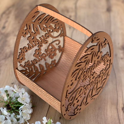 Panier ajouré "Joyeuses Pâques" – Bois raffiné effet dentelle 🐣🌷